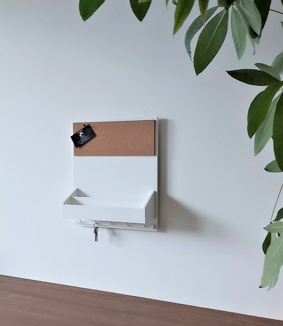 Drewniany organizer, na ścianę, na ulotki Drewniany organizer, na ścianę, na ulotki