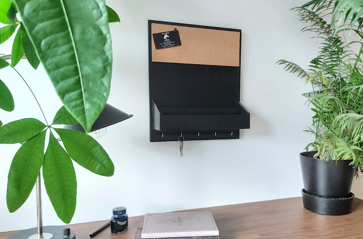 Drewniany organizer, na ścianę, na ulotki Drewniany organizer, na ścianę, na ulotki