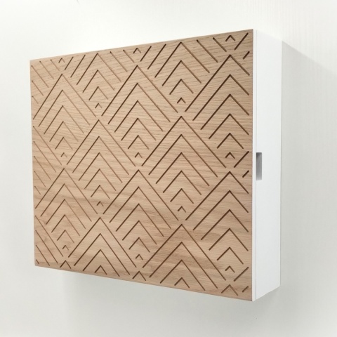 Duża skrzynka na klucze, wzór biała + dąb, 12 haczyków