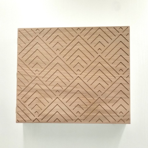 Duża skrzynka na klucze, wzór biała + dąb, 12 haczyków