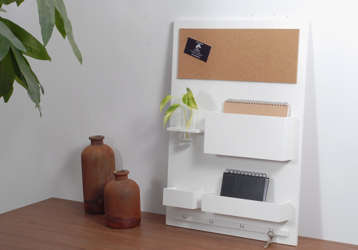 Organizer ścienny, 45 x 63 cm, drewniany, biały Organizer ścienny, 45 x 63 cm, drewniany, biały