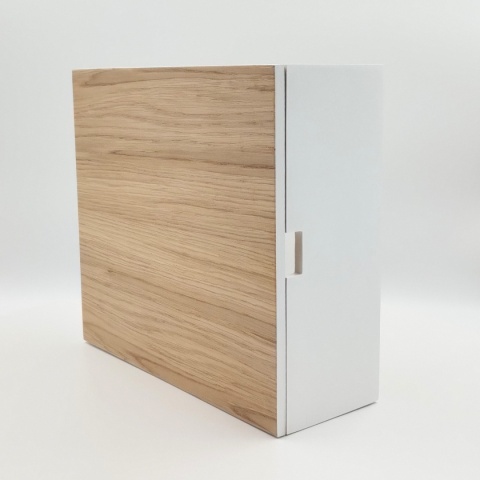 Skrzynka maskująca na ścianę