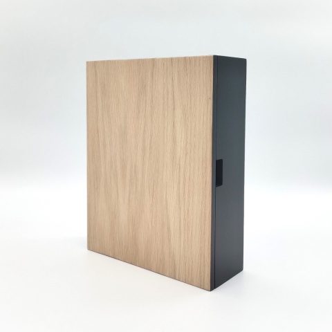 Skrzynka maskująca na ścianę